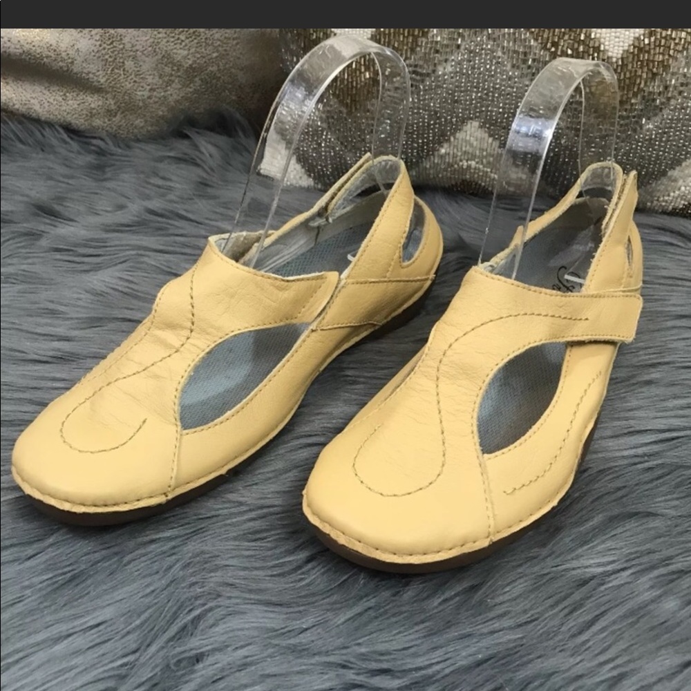 Propet Shoes